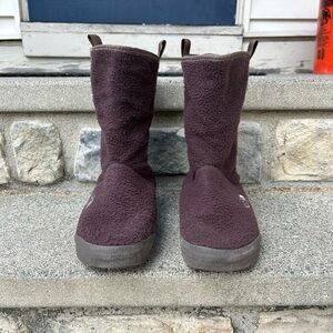 Northface Cozy Fleece Pull-On Boots in Dark Brown